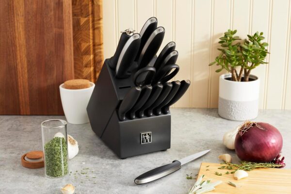 HENCKELS Silver Symmetry Razor-Sharp 15-Piece Stainless Steel Knife Block Set, Paring Knife, Chef Knife, Bread Knife, German Engineered Informed by 100+ Years of Mastery, Dishwasher Safe - Image 4