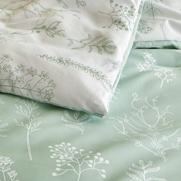 Bedsure Queen Comforter Set - Sage Green Comforter, Cute Floral Bedding Comforter Sets, 3 Pieces, 1 Soft Reversible Botanical Flowers Comforter and 2 Pillow Shams - Image 8