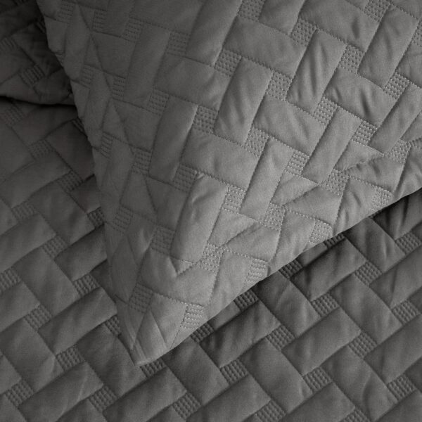 Bedsure Queen Quilt Bedding Set - Lightweight Summer Quilt Full/Queen - Grey Bedspreads Queen Size - Bedding Coverlets for All Seasons (Includes 1 Quilt, 2 Pillow Shams) - Image 4